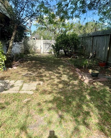 3659 Santa Fe St, Corpus Christi, TX 78411