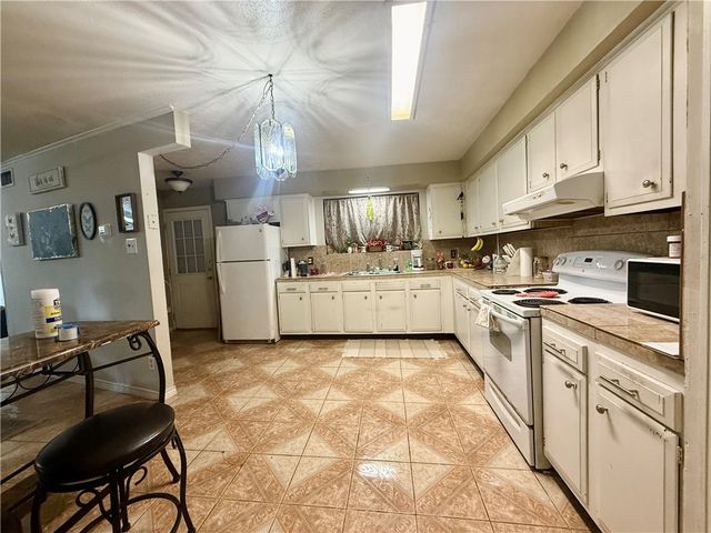 3659 Santa Fe St, Corpus Christi, TX 78411