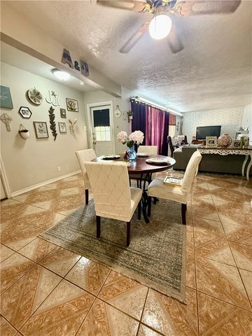 3659 Santa Fe St, Corpus Christi, TX 78411