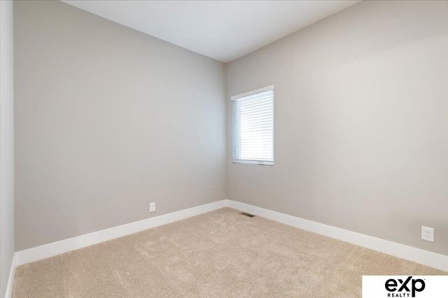 8114 S 177th Street, Omaha, NE 68136