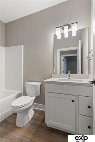 8114 S 177th Street, Omaha, NE 68136