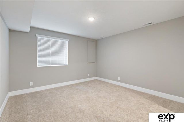 8114 S 177th Street, Omaha, NE 68136