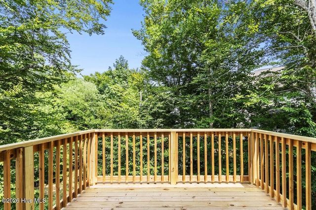 60 Greenfield Lane, Clayton, NC 27527
