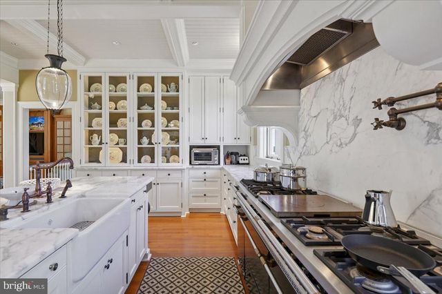 922 ROLANDVUE RD, Baltimore, MD 21204