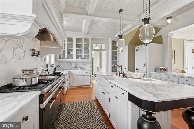 922 ROLANDVUE RD, Baltimore, MD 21204