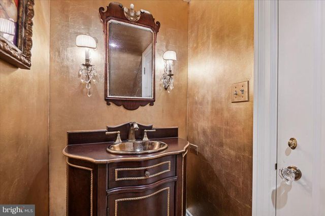 922 ROLANDVUE RD, Baltimore, MD 21204