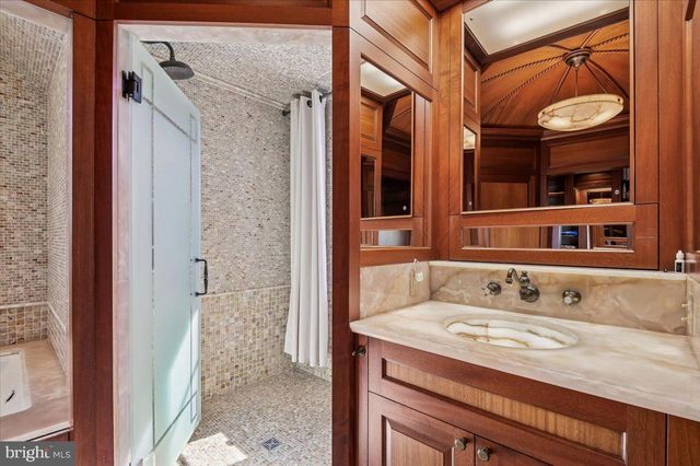 922 ROLANDVUE RD, Baltimore, MD 21204