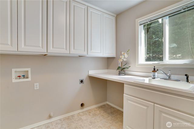 12865 SE 47th Place, Bellevue, WA 98006