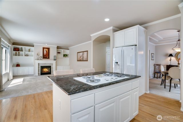 12865 SE 47th Place, Bellevue, WA 98006