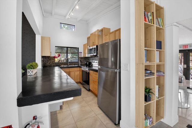 245 Seacrest Lane, Delray Beach, FL 33444