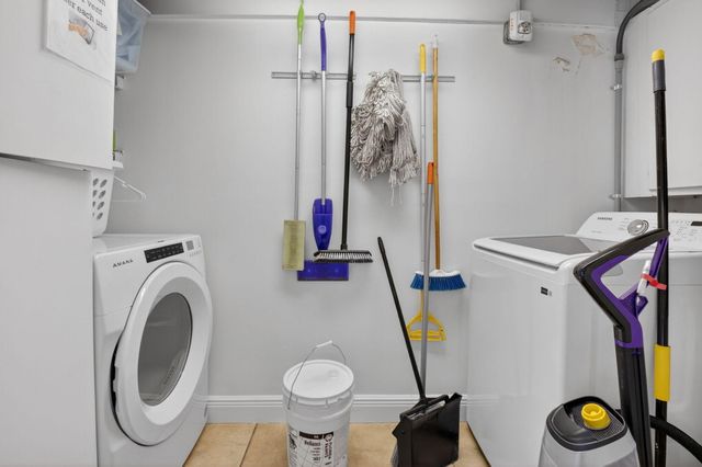 245 Seacrest Lane, Delray Beach, FL 33444