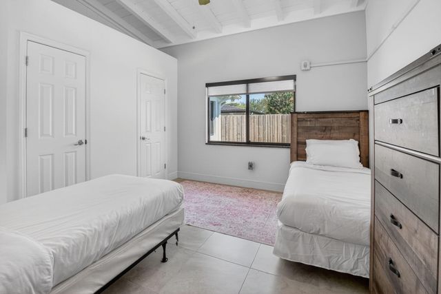 245 Seacrest Lane, Delray Beach, FL 33444