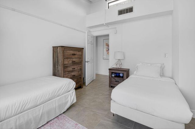 245 Seacrest Lane, Delray Beach, FL 33444