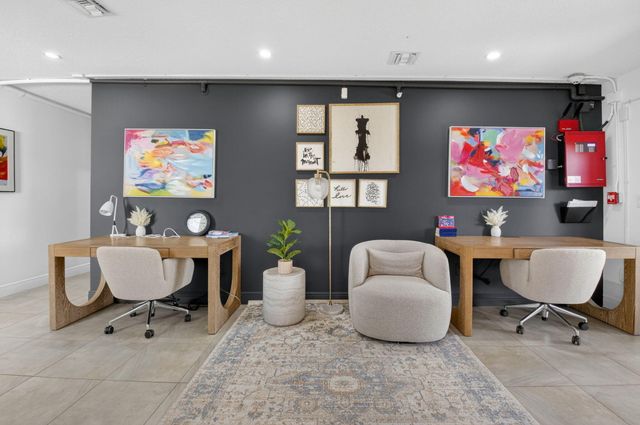 245 Seacrest Lane, Delray Beach, FL 33444