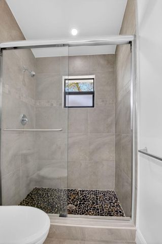 245 Seacrest Lane, Delray Beach, FL 33444