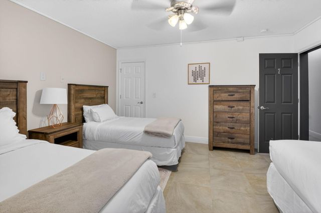 245 Seacrest Lane, Delray Beach, FL 33444