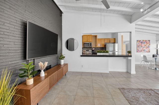 245 Seacrest Lane, Delray Beach, FL 33444