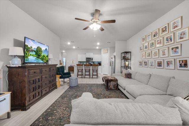 156 Lilywood Lane, Boyd, TX 76023