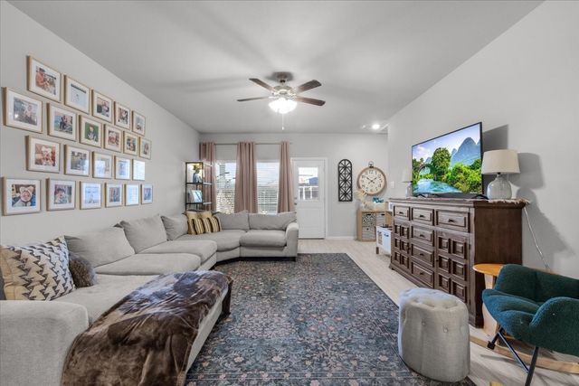 156 Lilywood Lane, Boyd, TX 76023