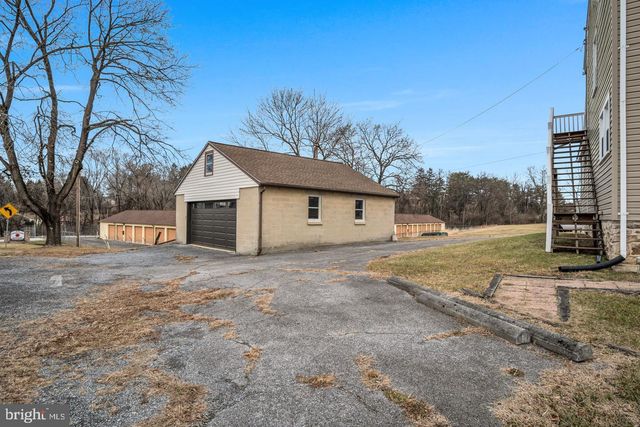 1602 SPRING RD, Carlisle, PA 17013