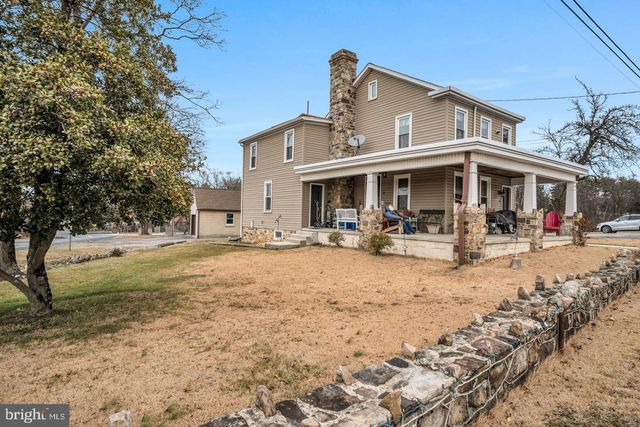 1602 SPRING RD, Carlisle, PA 17013