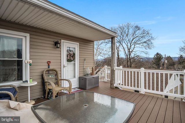 1602 SPRING RD, Carlisle, PA 17013