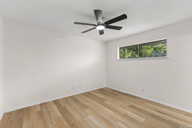 722 Knotty Oak Trail, San Antonio, TX 78220