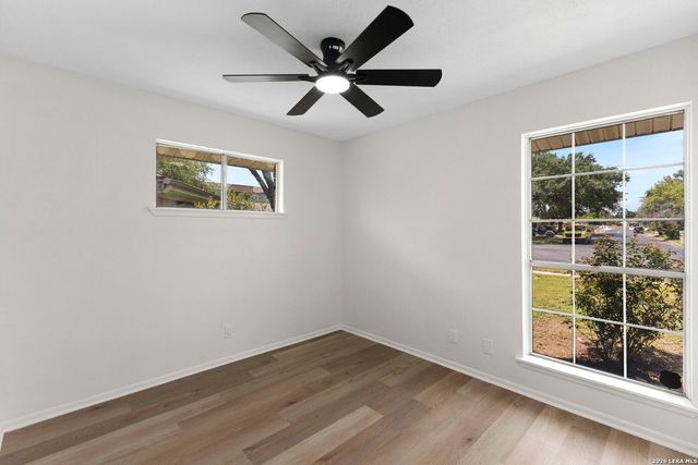 722 Knotty Oak Trail, San Antonio, TX 78220