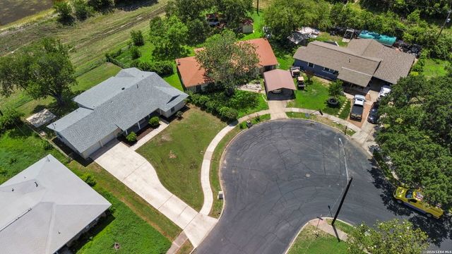 722 Knotty Oak Trail, San Antonio, TX 78220