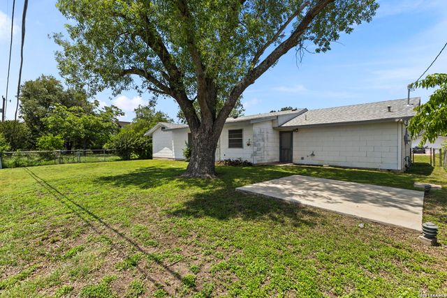 722 Knotty Oak Trail, San Antonio, TX 78220