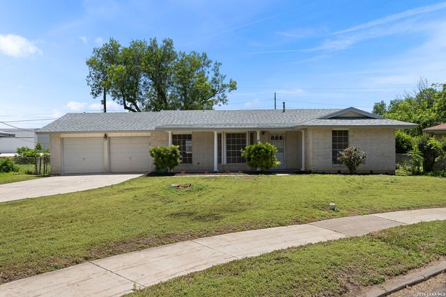 722 Knotty Oak Trail, San Antonio, TX 78220