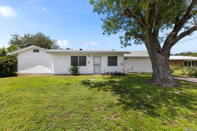 722 Knotty Oak Trail, San Antonio, TX 78220