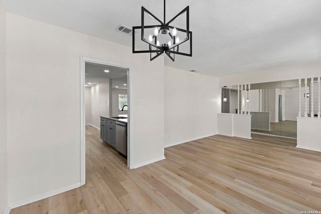 722 Knotty Oak Trail, San Antonio, TX 78220