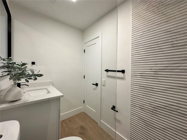 1471 NE 170th St 213A, North Miami Beach, FL 33162