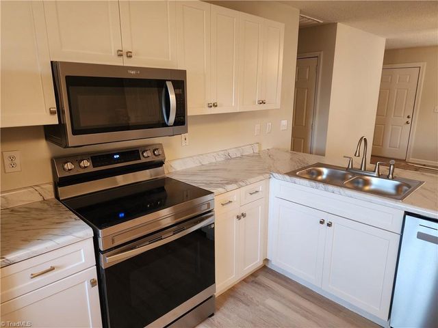 148 Churchill Lane, Mount Airy, NC 27030