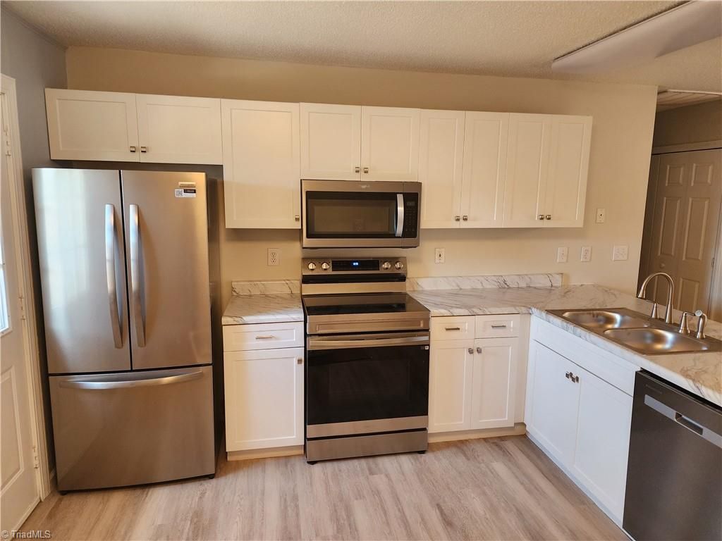 148 Churchill Lane, Mount Airy, NC 27030