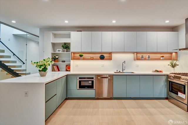 1815 18th Avenue, San Francisco, CA 94122