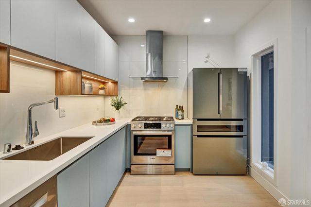 1815 18th Avenue, San Francisco, CA 94122