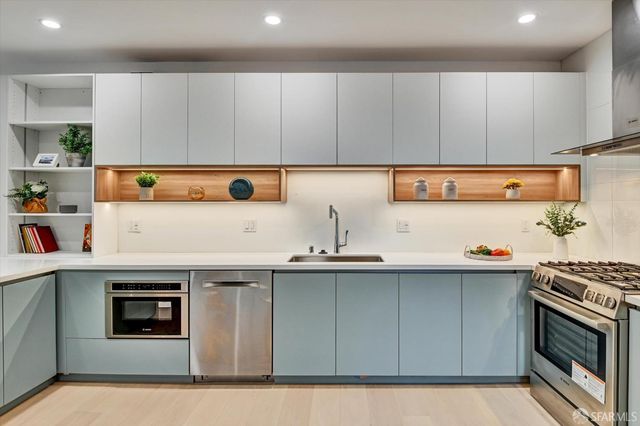 1815 18th Avenue, San Francisco, CA 94122