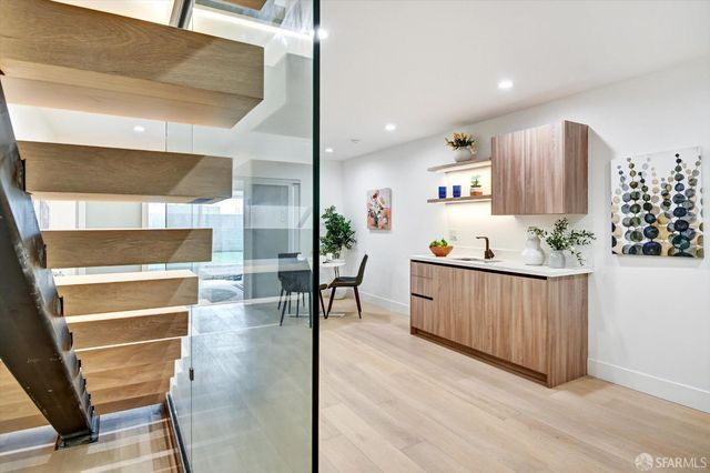 1815 18th Avenue, San Francisco, CA 94122