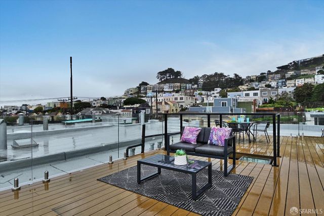 1815 18th Avenue, San Francisco, CA 94122