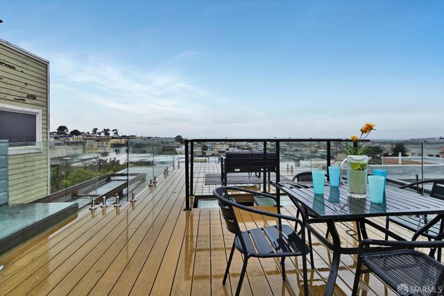 1815 18th Avenue, San Francisco, CA 94122