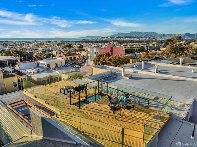 1815 18th Avenue, San Francisco, CA 94122