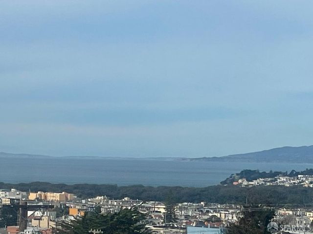 1815 18th Avenue, San Francisco, CA 94122