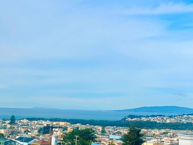 1815 18th Avenue, San Francisco, CA 94122