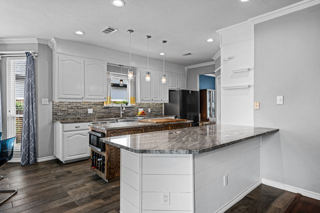1708 Falcon Drive, Keller, TX 76248