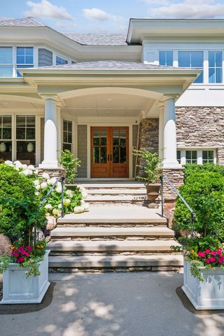 20270 Excelsior Boulevard, Excelsior, MN 55331