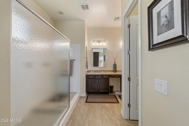 909 W SPUR Drive, Phoenix, AZ 85085