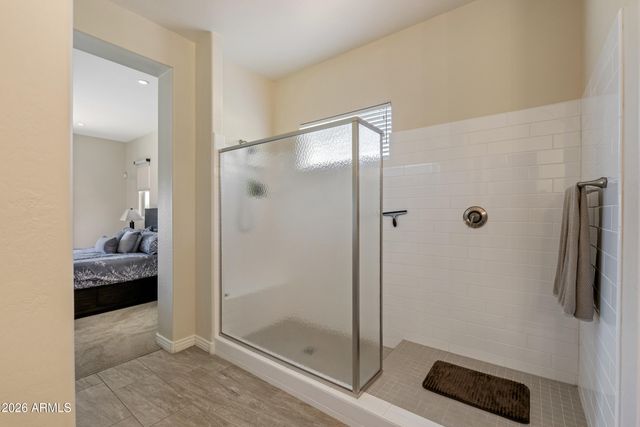 909 W SPUR Drive, Phoenix, AZ 85085