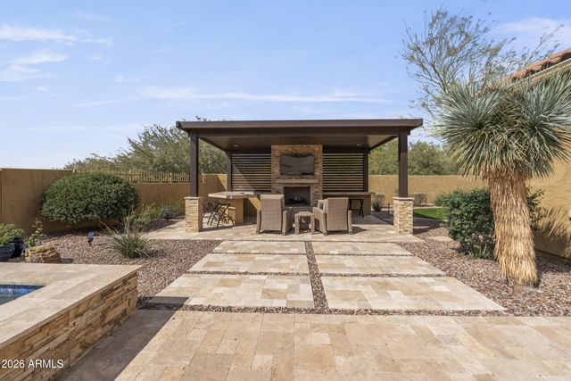 909 W SPUR Drive, Phoenix, AZ 85085